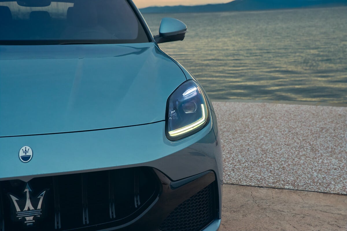 Front grille and LED headlight of the 2027 Maserati Grecale