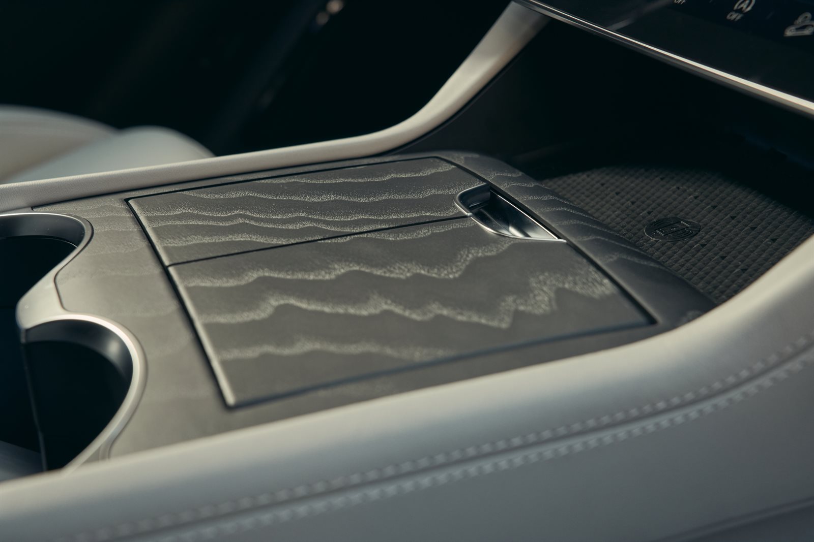 Open-pore wood trim in the 2027 Maserati Grecale